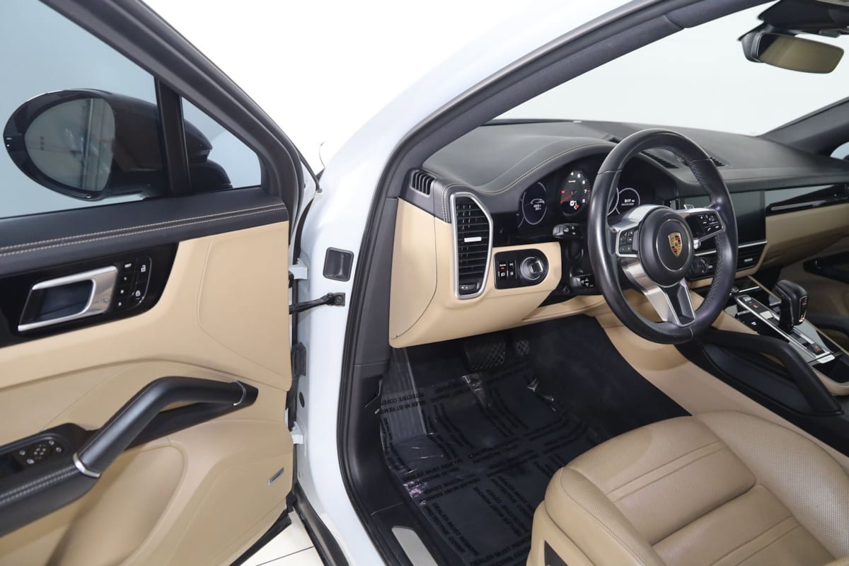Used 2020 Porsche Cayenne AWD/4WD image 58