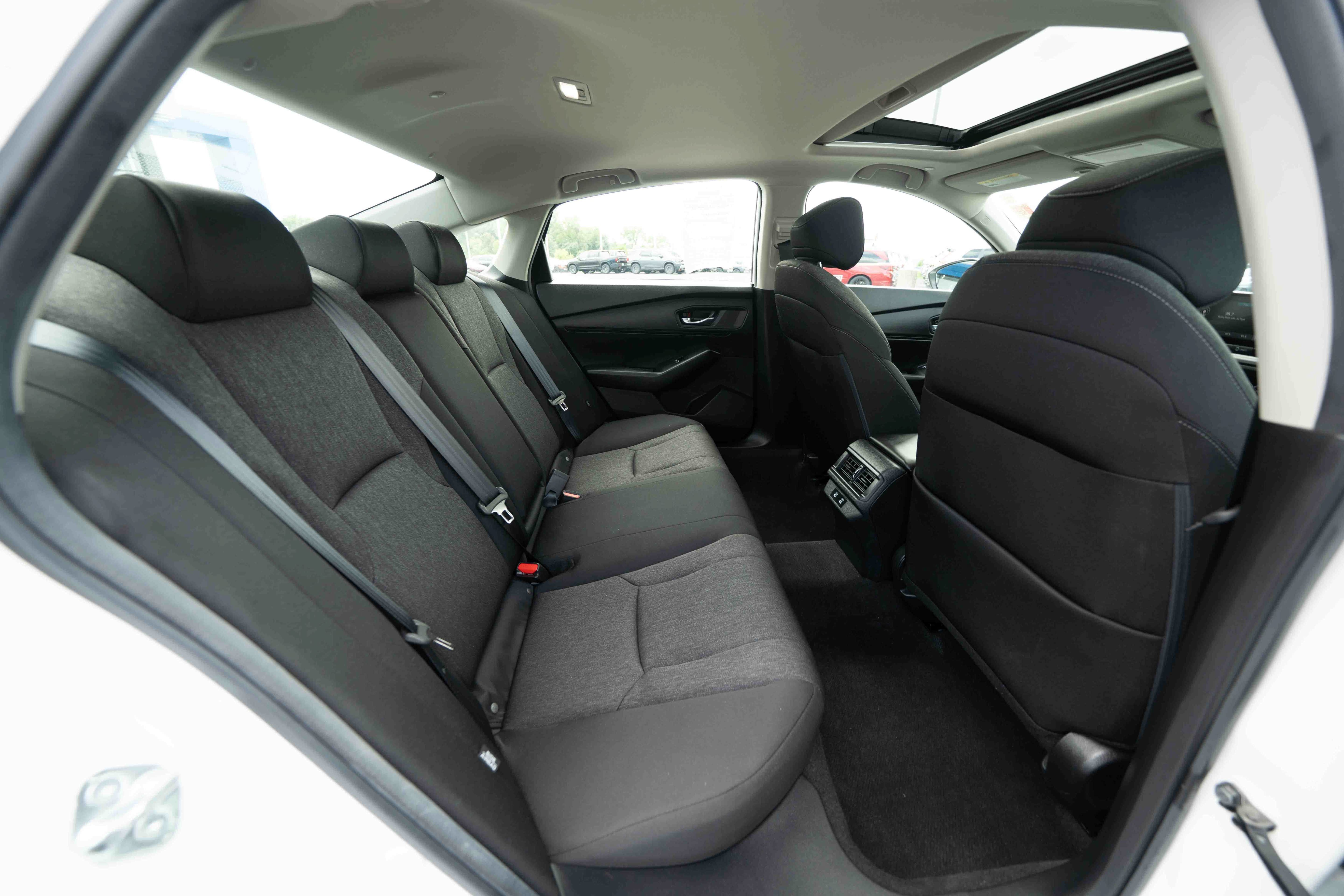 Certified 2025 Honda Accord SE image 24
