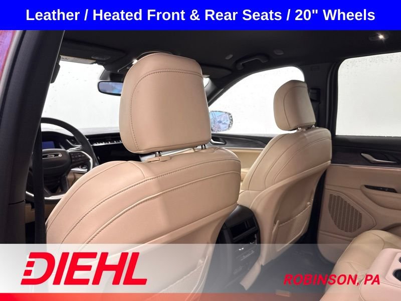 Used 2023 Jeep Grand Cherokee Limited w/ MOPAR Finishing Package AWD/4WD image 19