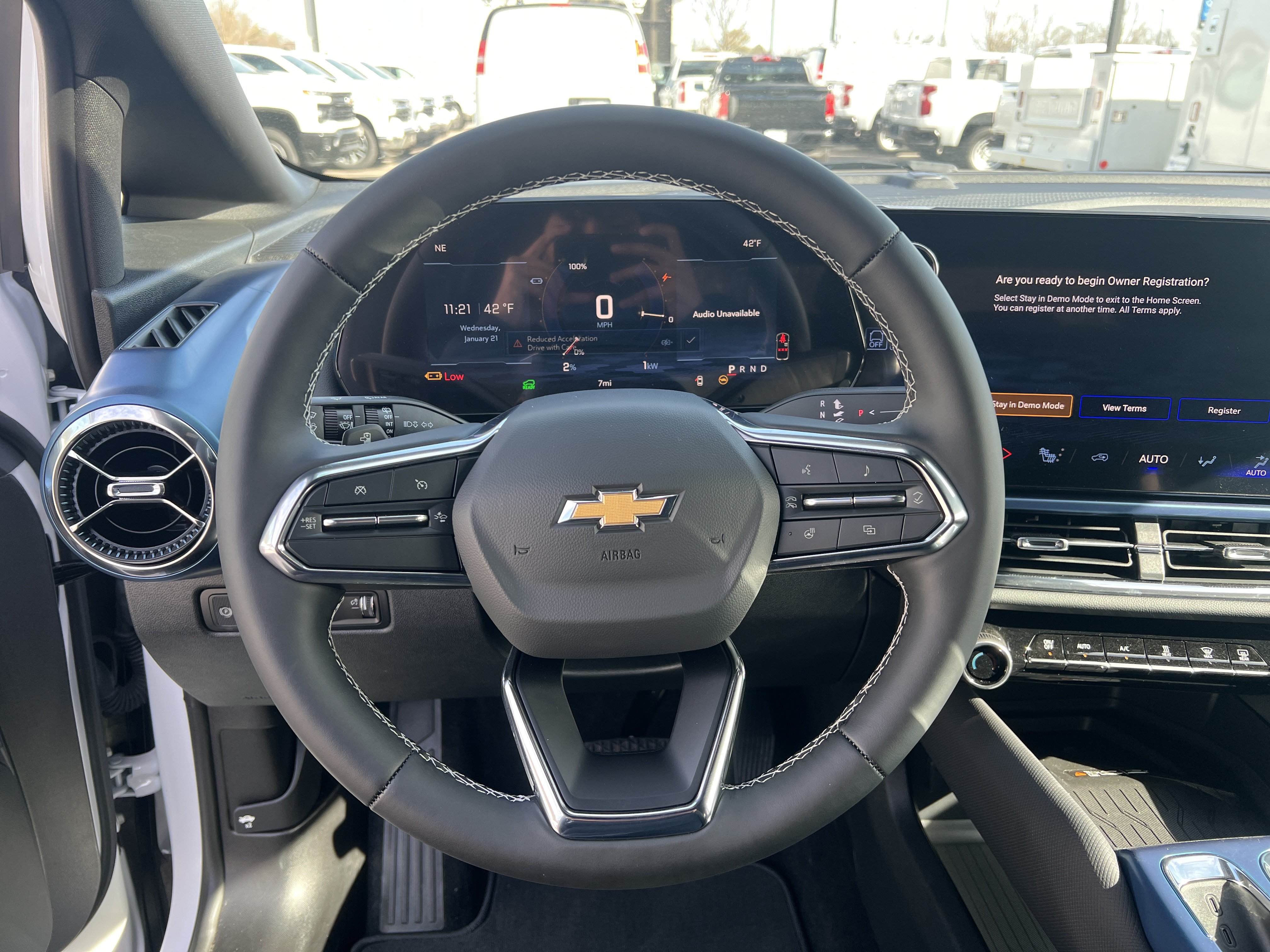 New 2026 Chevrolet Equinox EV LT AWD/4WD image 19