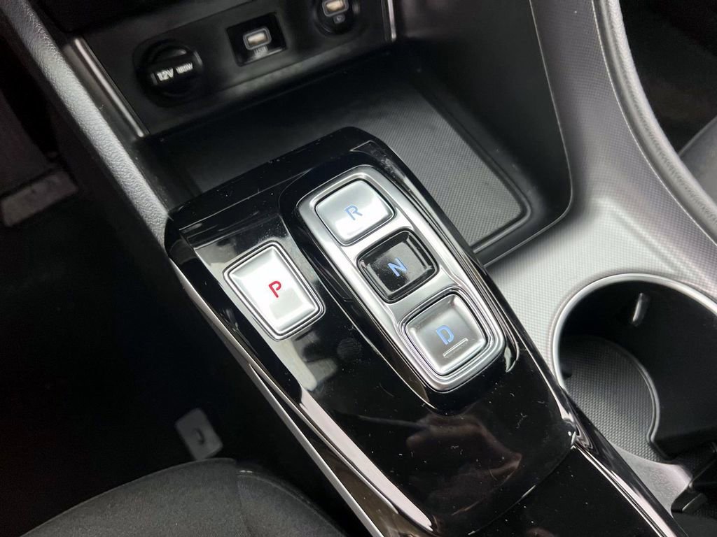 Certified 2022 Hyundai Sonata SE w/ Cargo Package image 18