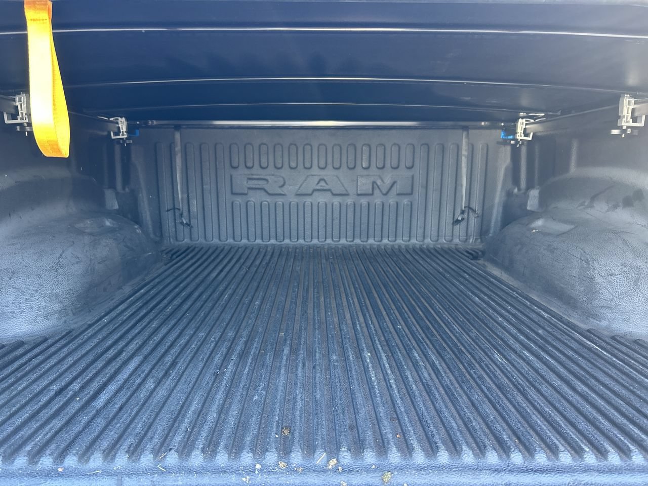 Used 2022 RAM 1500 Big Horn AWD/4WD image 9