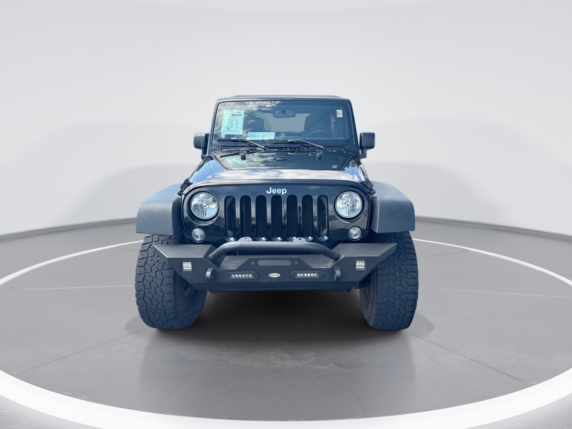 Used 2016 Jeep Wrangler Unlimited Rubicon w/ Connectivity Group AWD/4WD image 9