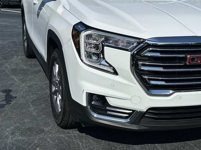Used 2023 GMC Terrain SLT w/ Tech Package AWD/4WD image 10