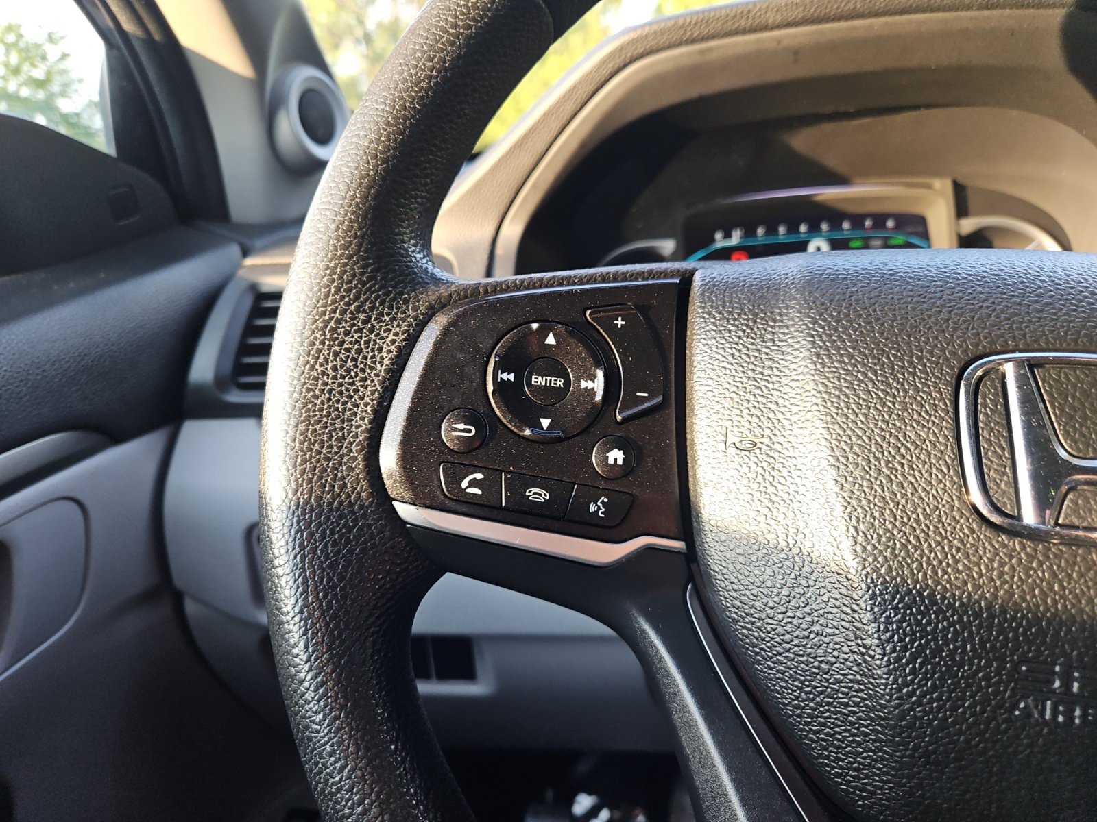 Used 2019 Honda Pilot EX image 24