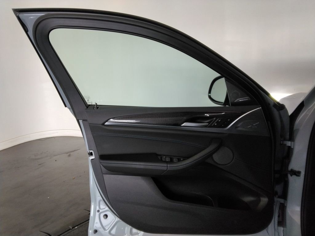 Used 2023 BMW X4 M40i image 32