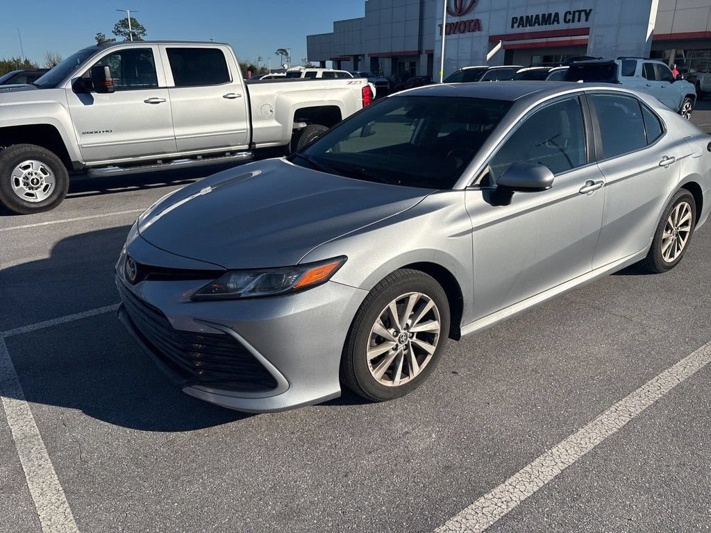 Used 2022 Toyota Camry LE FWD image 8