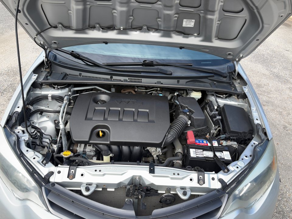 Used 2016 Toyota Corolla LE FWD image 16