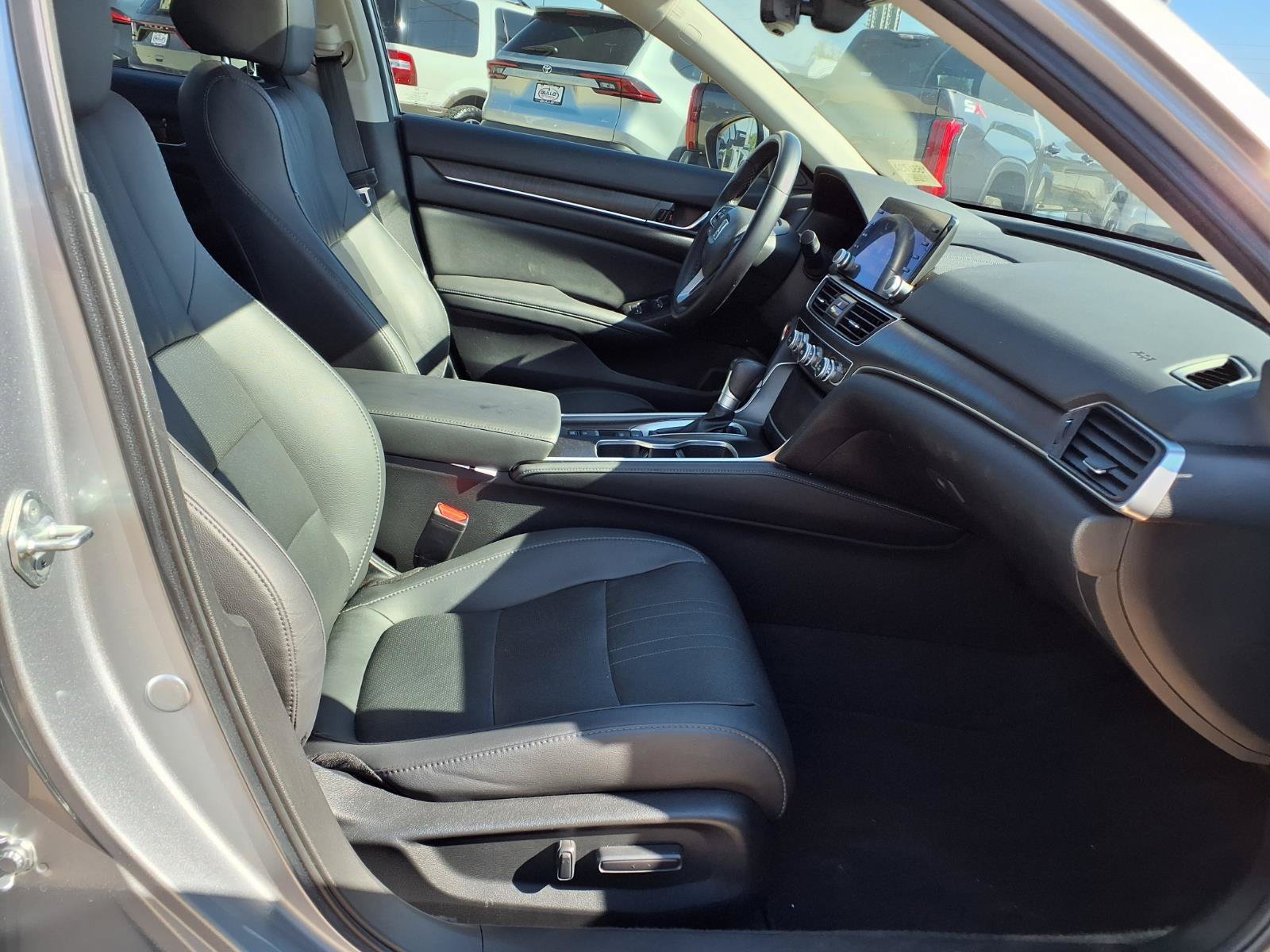 Used 2021 Honda Accord EX-L image 18