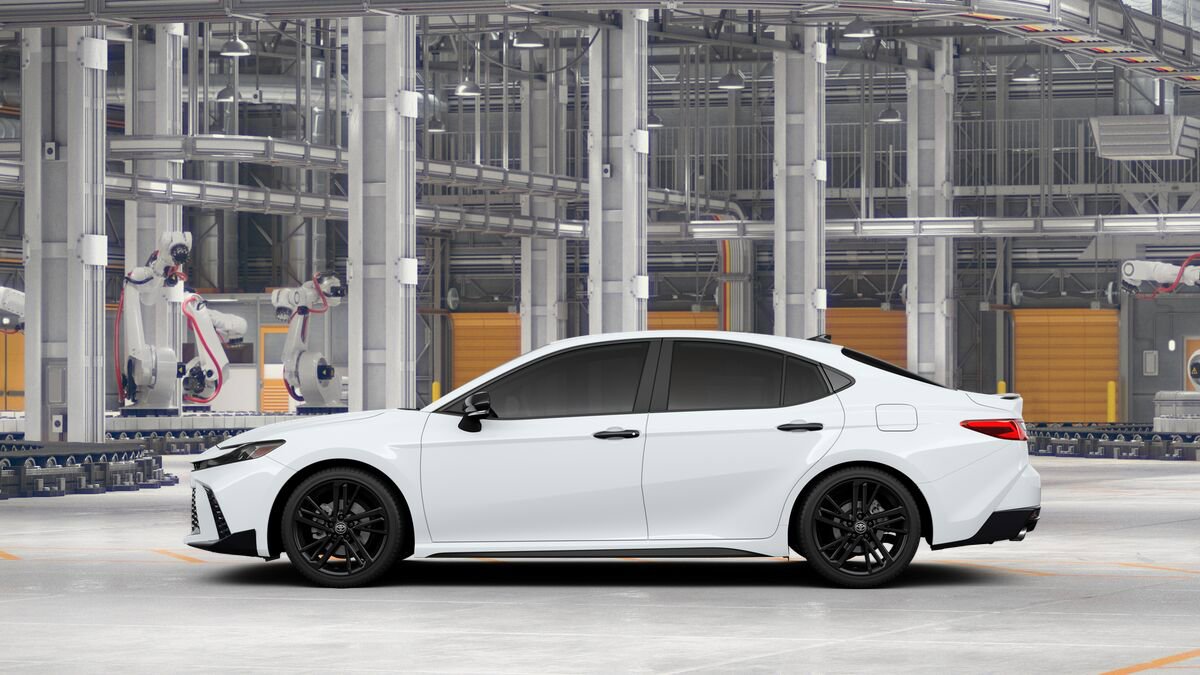 New 2026 Toyota Camry Hybrid FWD image 5