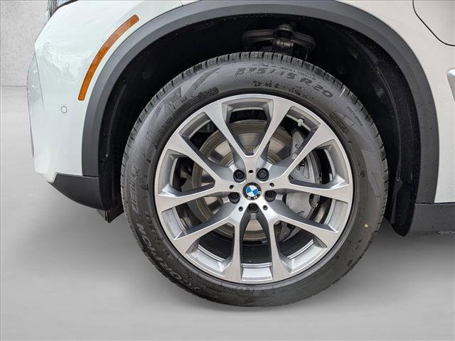New 2026 BMW X5 xDrive50e AWD/4WD image 10