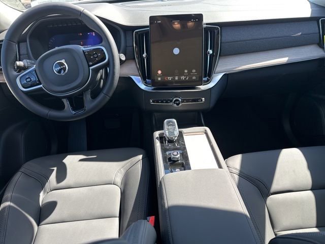 New 2026 Volvo XC90 B6 Plus w/ Protection Package image 12