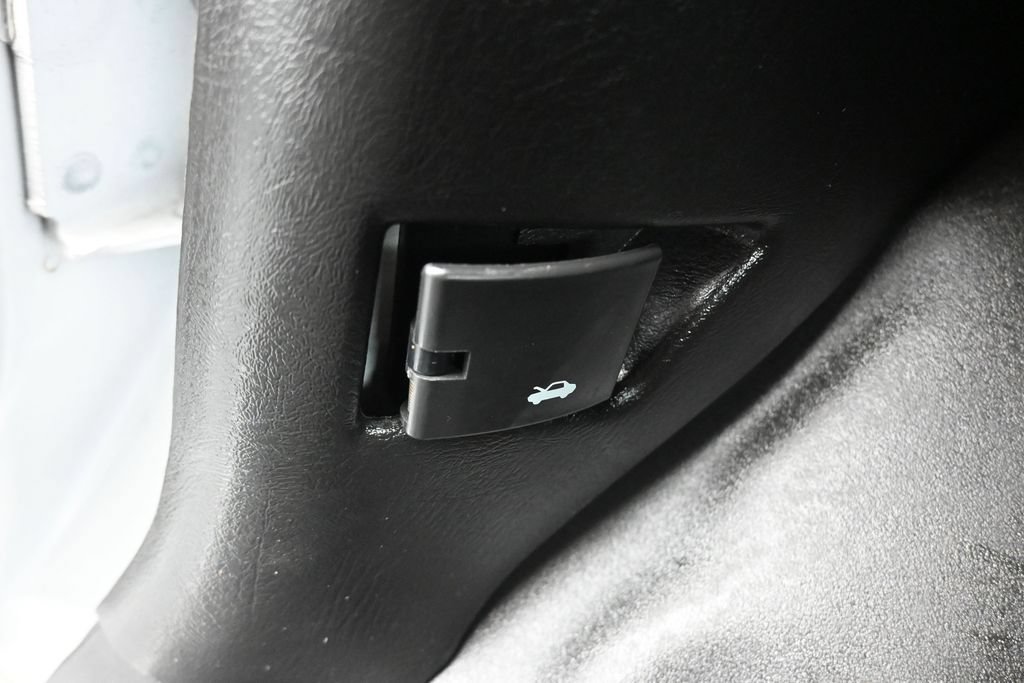 Used 2023 Chevrolet Express 3500 LS RWD image 25