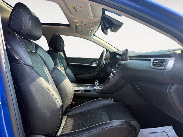 Used 2022 Genesis G70 2.0T w/ Prestige Package AWD/4WD image 12