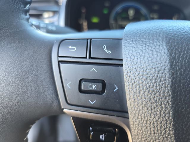 Used 2025 Toyota Camry SE image 16