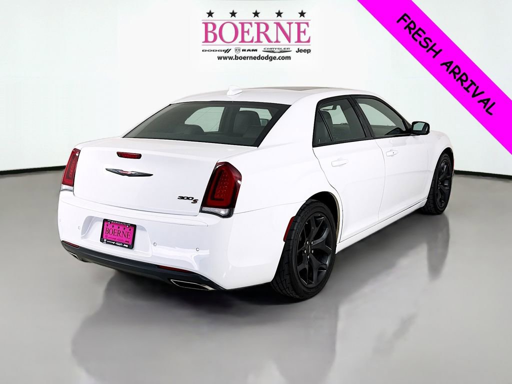 Used 2022 Chrysler 300 S image 7