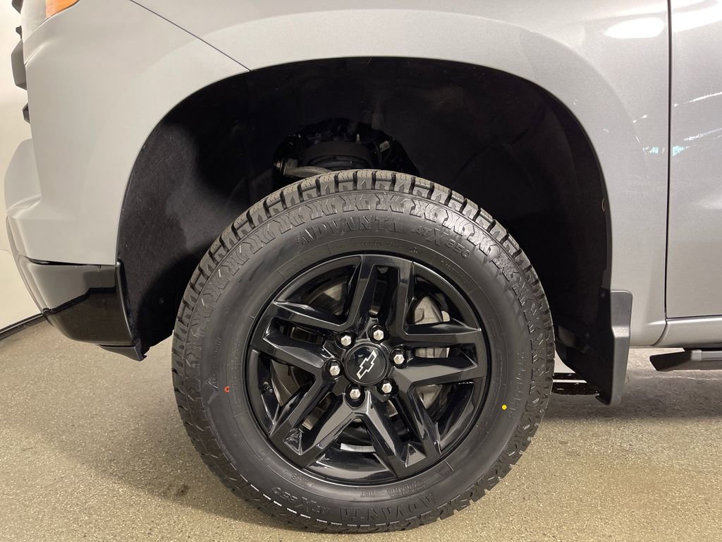 Used 2023 Chevrolet Silverado 1500 Custom Trail Boss AWD/4WD image 11