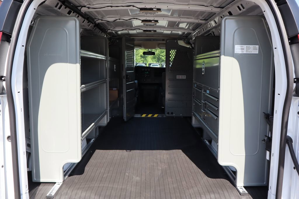 New 2025 Chevrolet Express 2500 w/ Driver Convenience Package image 30