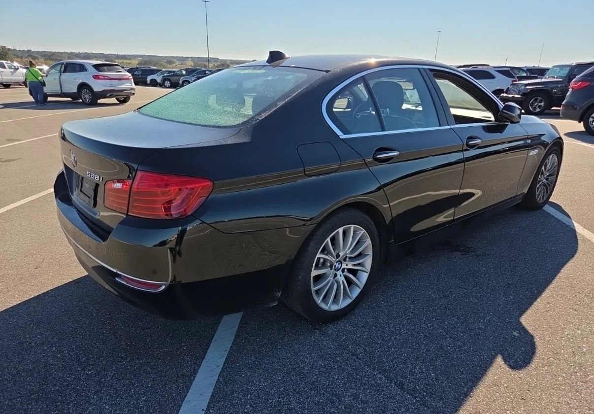 Used 2015 BMW 528i Sedan image 5