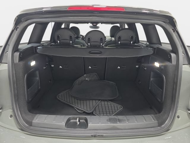 Used 2019 MINI Cooper Clubman ALL4 w/ Premium Package AWD/4WD image 32