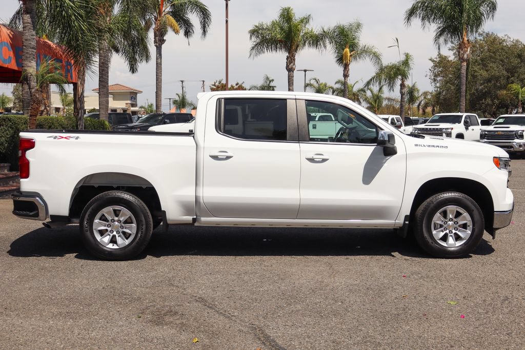 Used 2025 Chevrolet Silverado 1500 LT w/ Leather Package AWD/4WD image 11