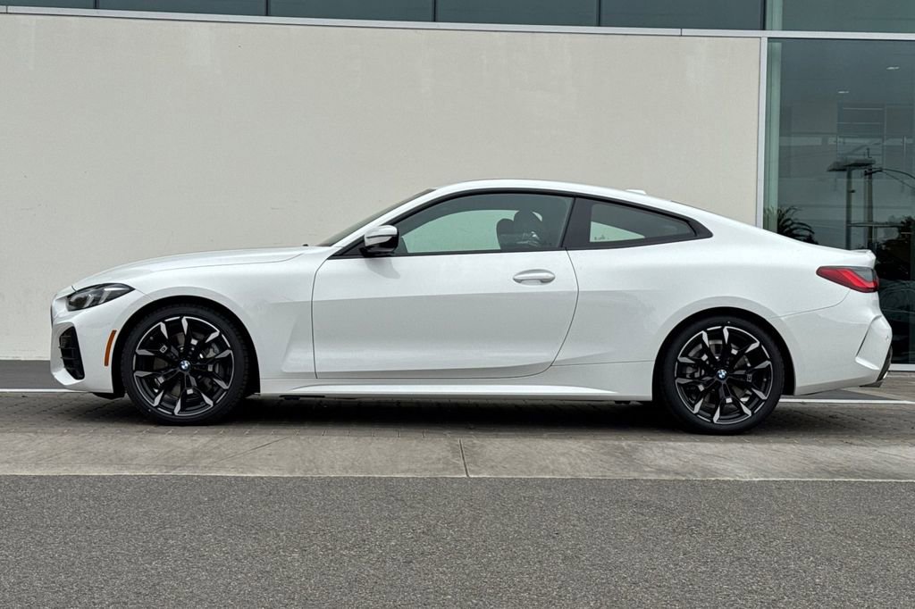 New 2026 BMW 430i Coupe w/ M Sport Package image 6