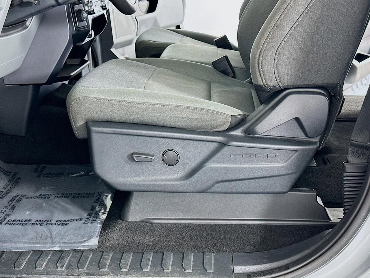 Used 2025 Ford F150 XLT w/ Equipment Group 301A Standard image 18