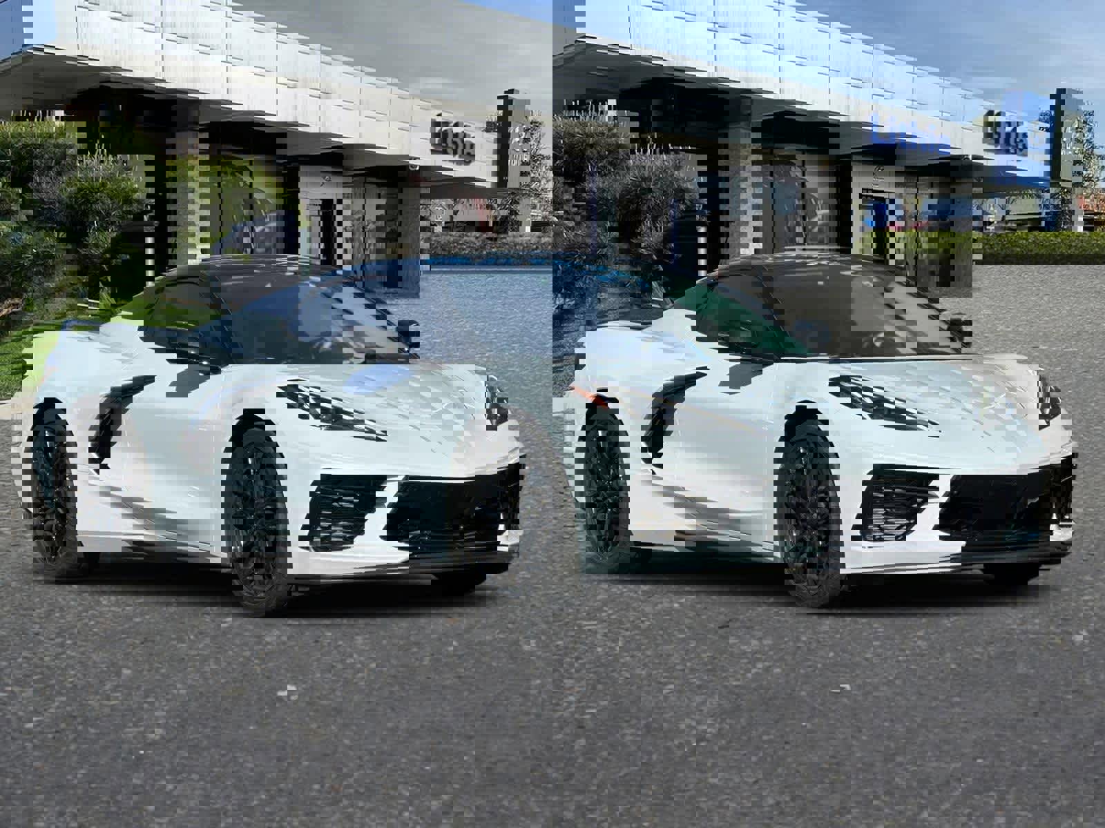 Used 2023 Chevrolet Corvette Stingray Premium Conv w/ Z51 Performance Package image 9