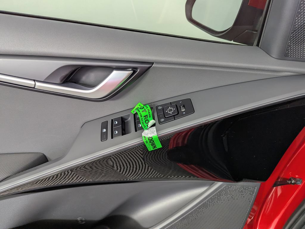 New 2025 Kia Niro EX w/ EX Cold Weather Package FWD image 18
