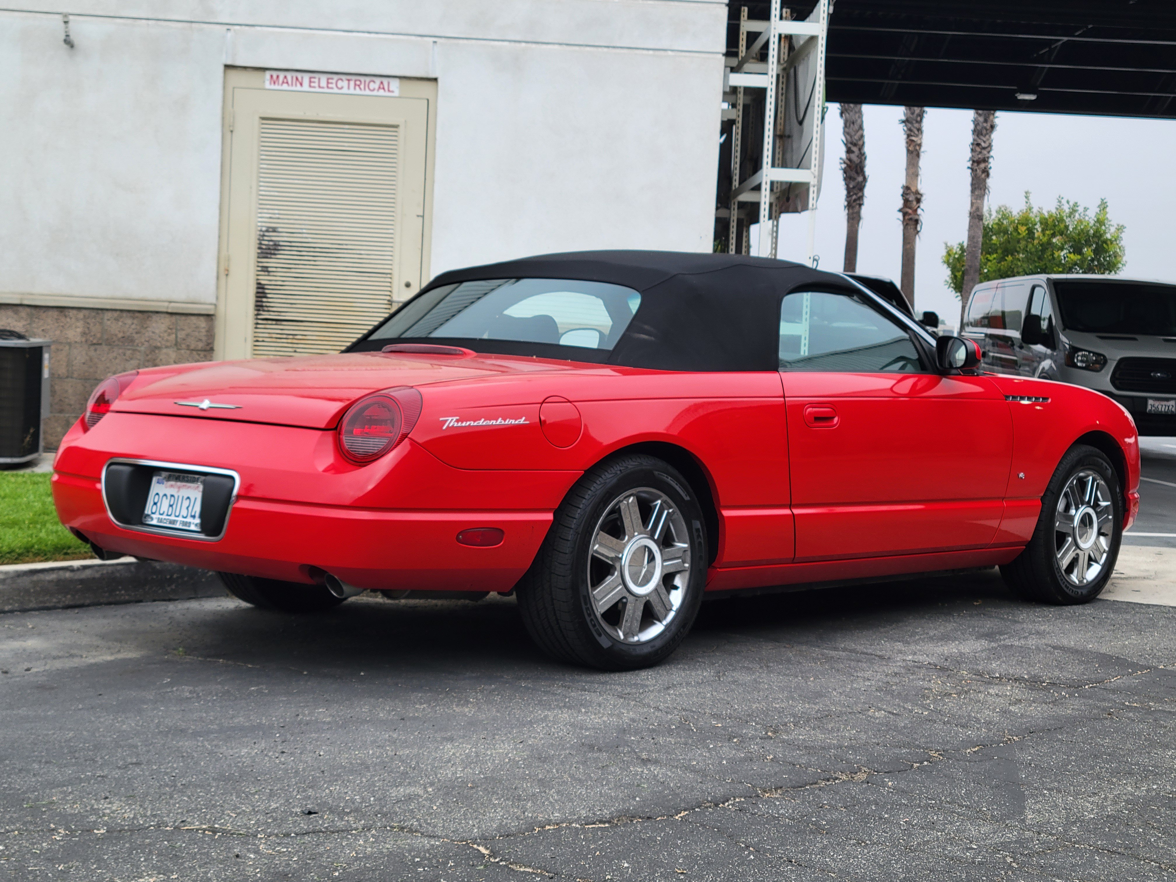 Used 2004 Ford Thunderbird RWD image 2