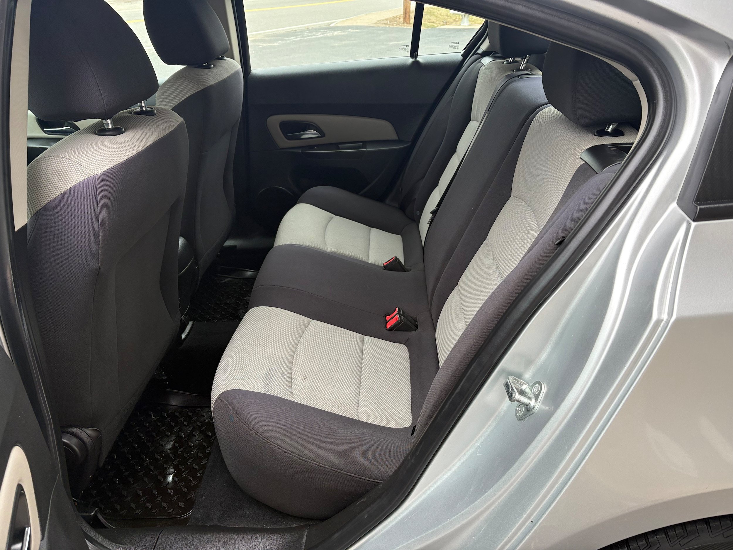 Used 2016 Chevrolet Cruze LS FWD image 12