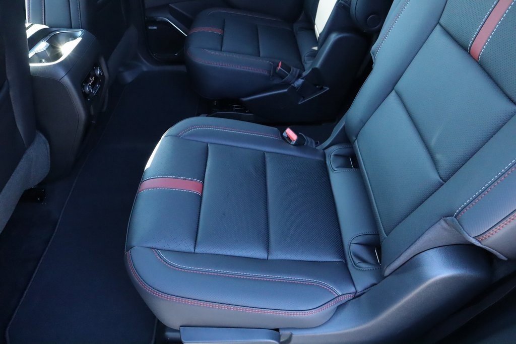 New 2026 Chevrolet Traverse RS image 12