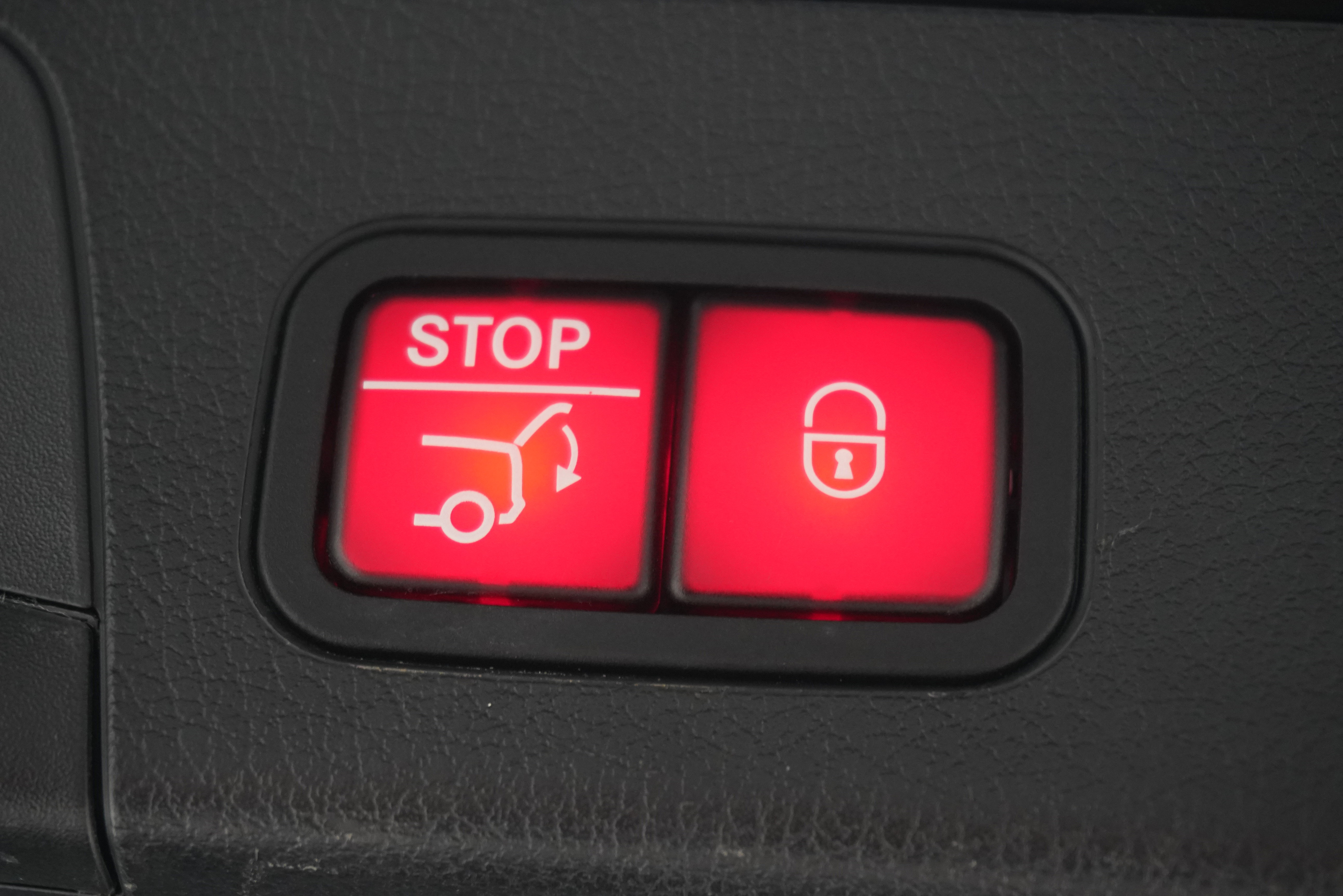 Used 2022 Mercedes-Benz GLB 250 image 27