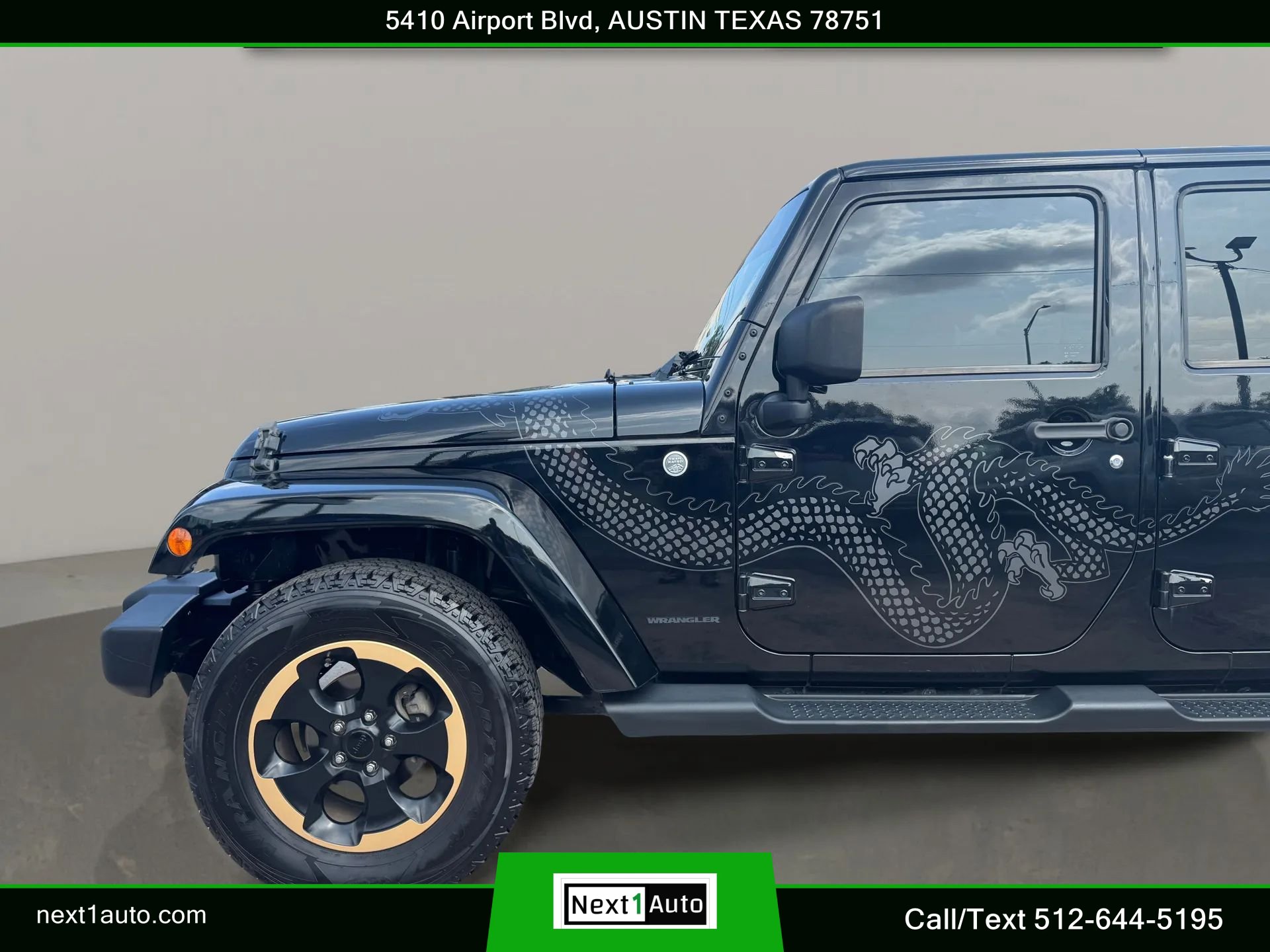 Used 2014 Jeep Wrangler Unlimited Sahara AWD/4WD image 12