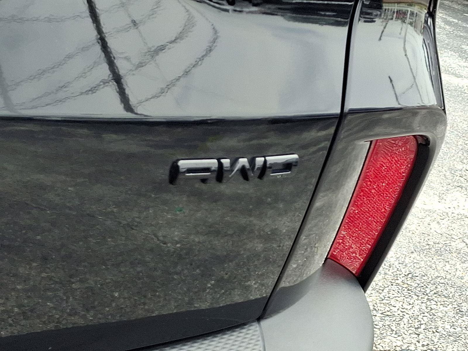 Certified 2022 Ford Escape SEL w/ SEL Stealth AWD Package image 31