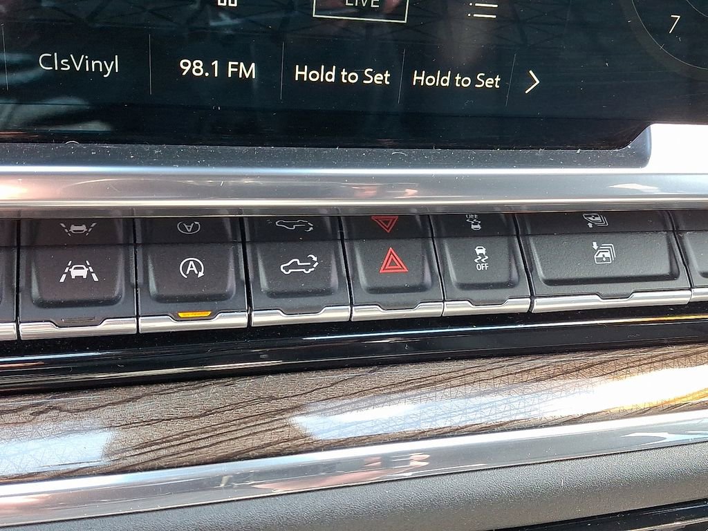 Used 2023 GMC Sierra 1500 Elevation image 26