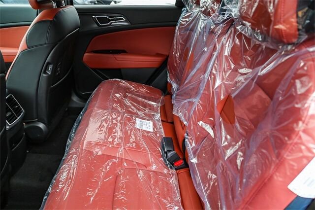 Certified 2025 Kia Sportage SX Prestige image 13