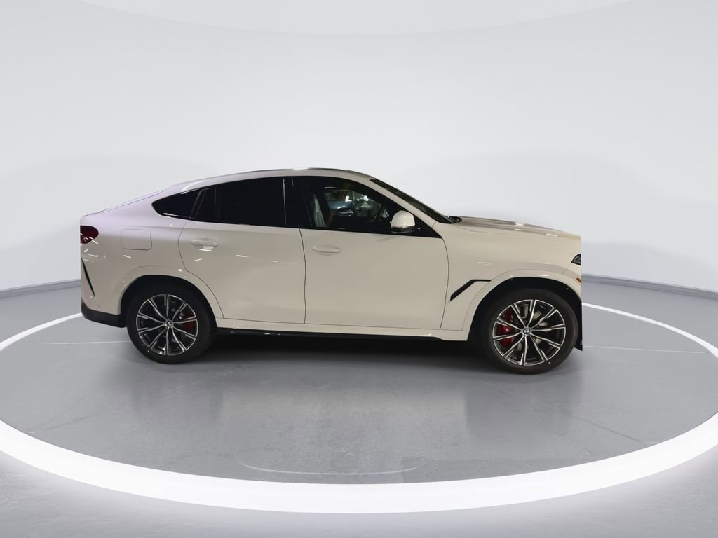 New 2026 BMW X6 xDrive40i w/ Climate Comfort Package image 9