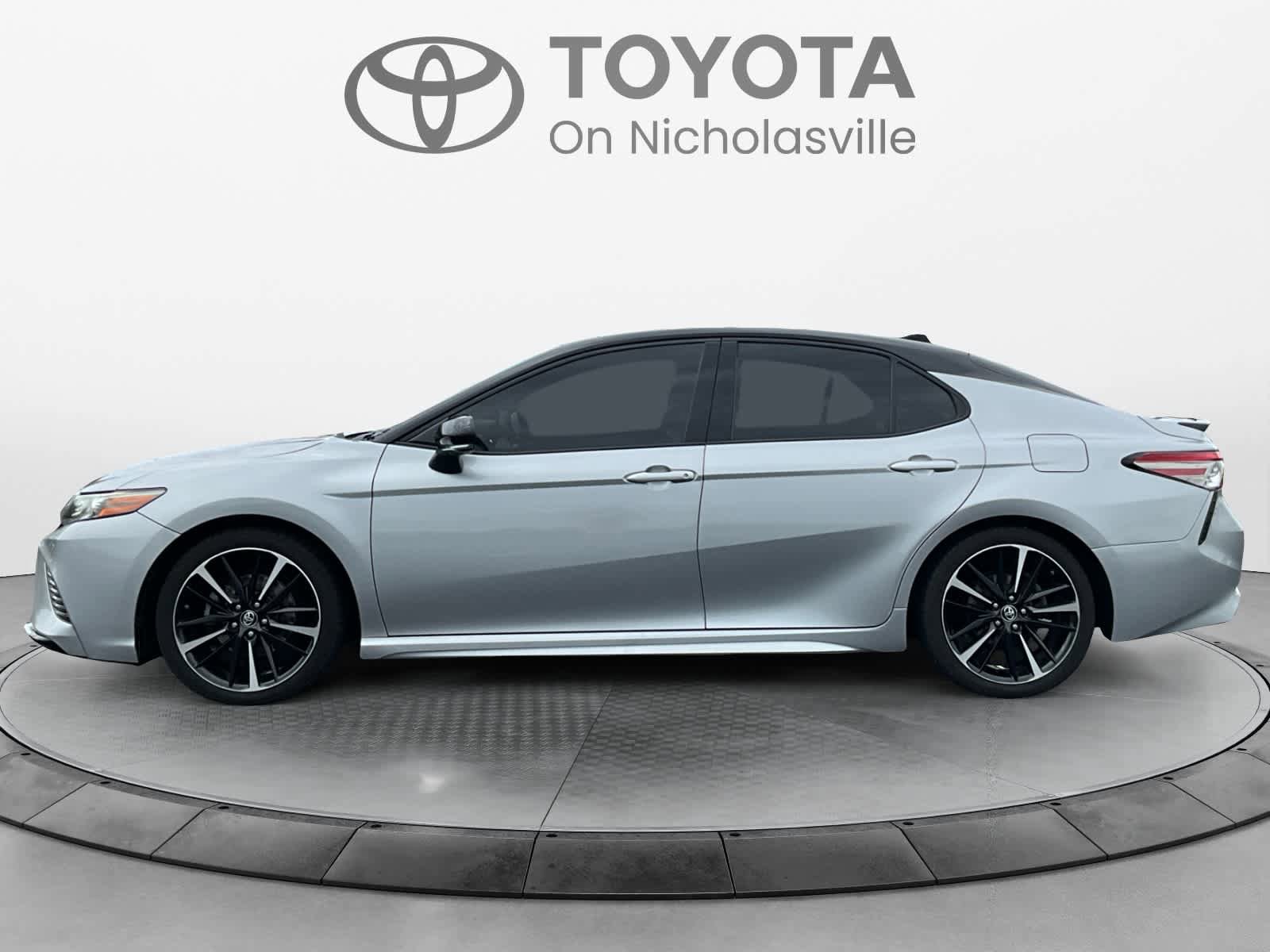 Used 2019 Toyota Camry XSE w/ Driver Assist Package FWD image 3