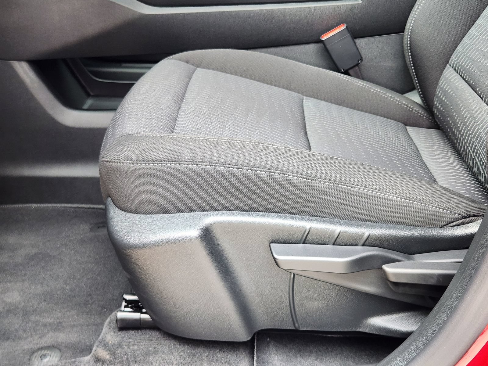 New 2027 Chevrolet Equinox LT w/ Midnight Edition FWD image 21