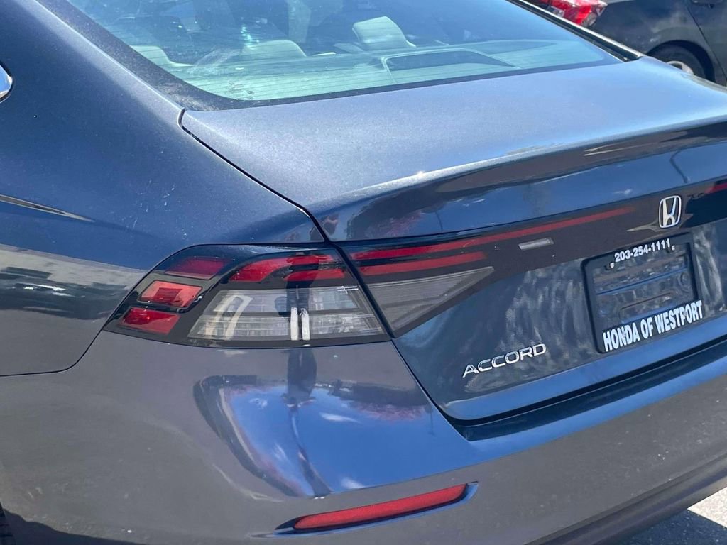 Certified 2023 Honda Accord EX image 11