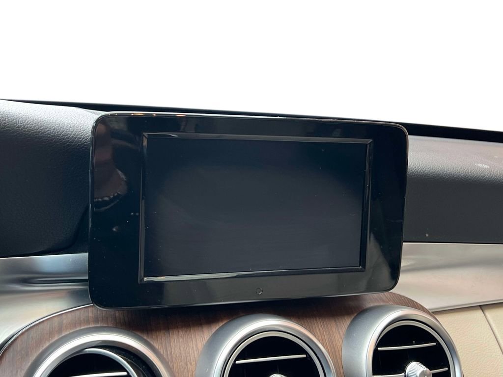 Used 2019 Mercedes-Benz C 300 4MATIC Sedan image 28
