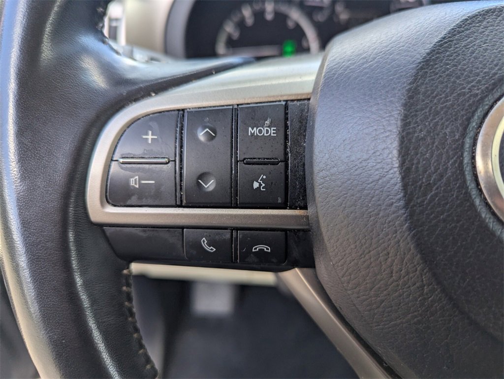 Used 2020 Lexus GX 460 Premium w/ Premium Package image 32