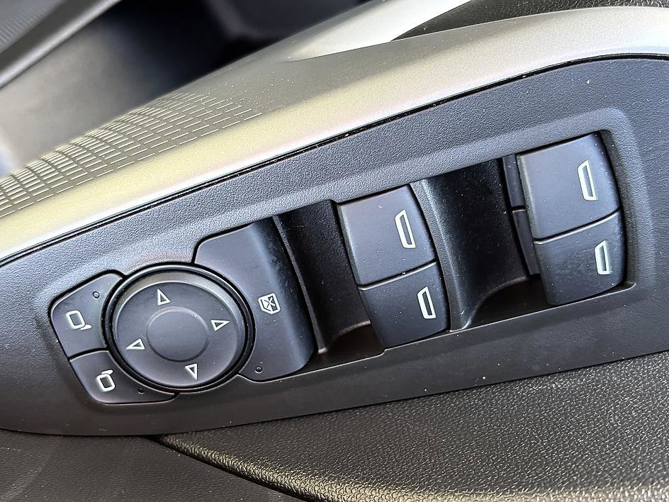 Used 2024 Chevrolet Trax LS w/ LS Convenience Package FWD image 16