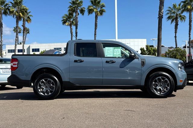 Used 2025 Ford Maverick XLT w/ Equipment Group 302A image 4
