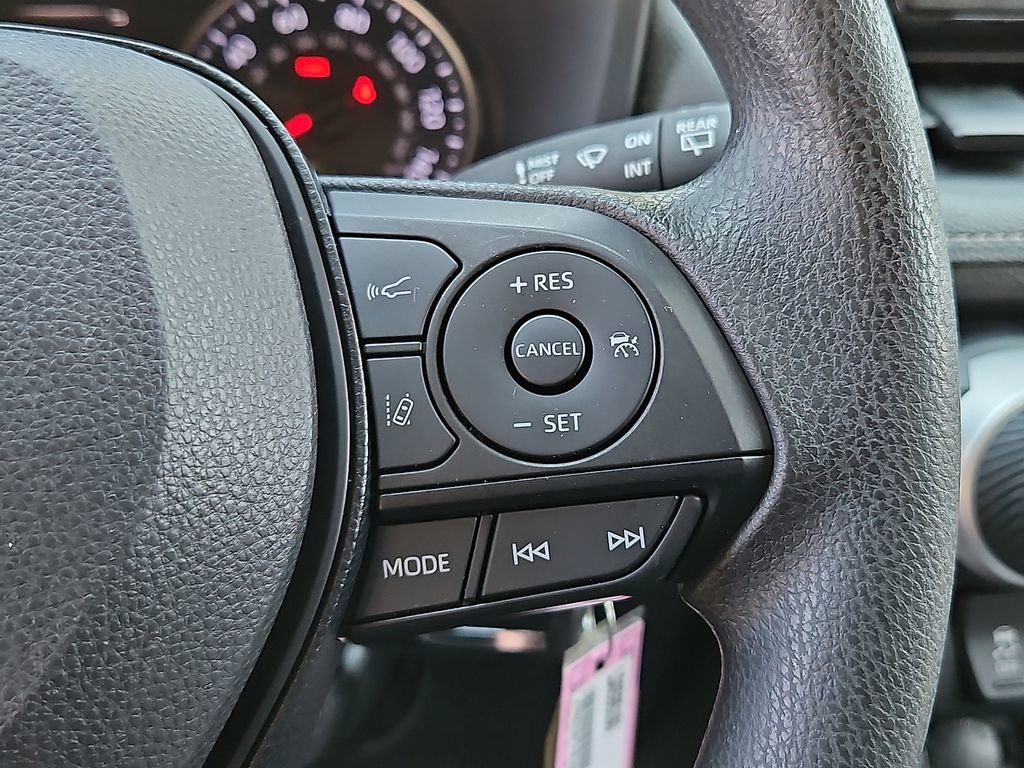Used 2020 Toyota RAV4 LE w/ All Weather Liner Package AWD/4WD image 23