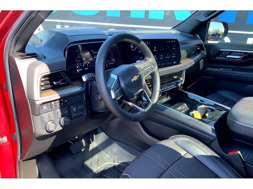 Used 2026 Chevrolet Tahoe High Country AWD/4WD image 16