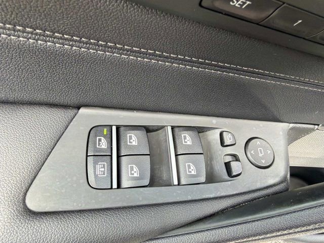 Used 2022 BMW 530i w/ M Sport Package image 8