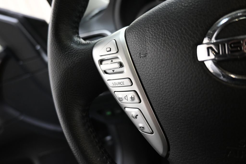 Used 2014 Nissan Sentra SL w/ Premium Package FWD image 26