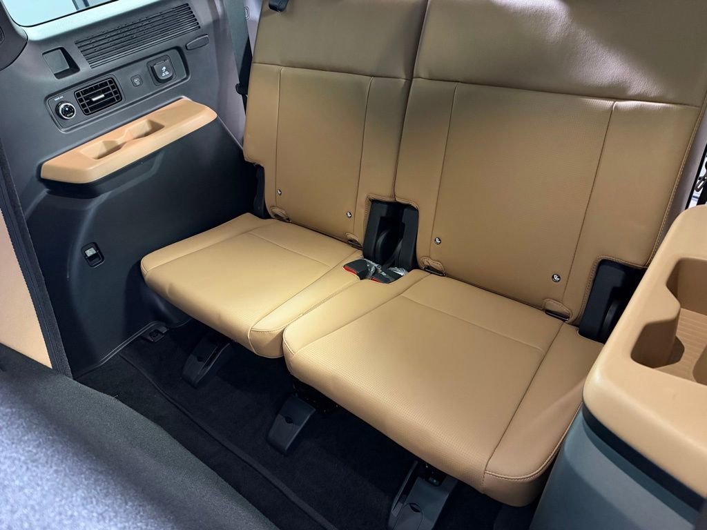 Used 2025 Hyundai Santa Fe Limited image 29